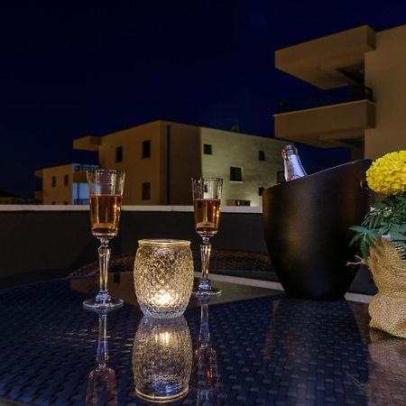 Vila White Trogir Luaran gambar