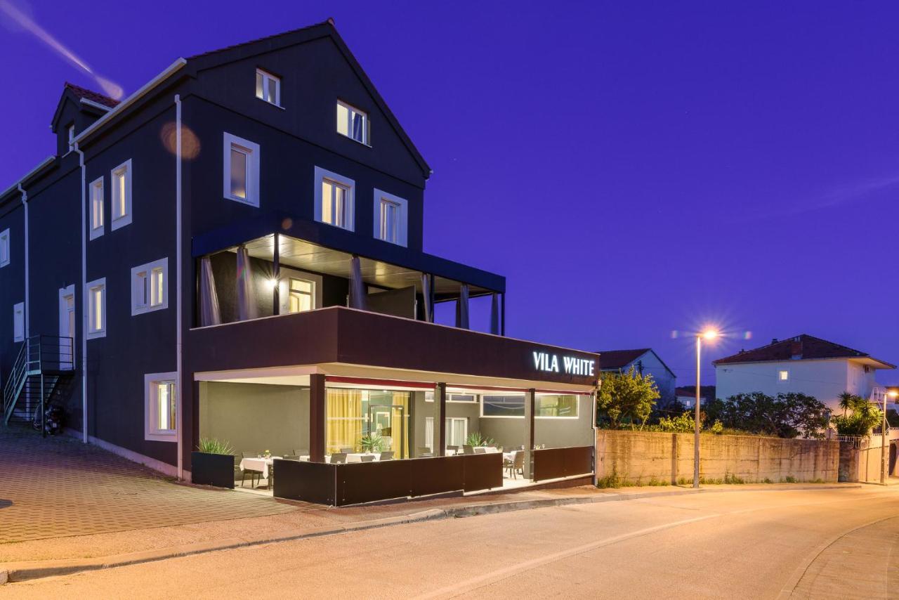 Vila White Trogir Luaran gambar