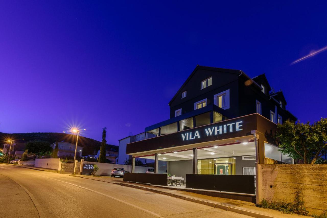 Vila White Trogir Luaran gambar