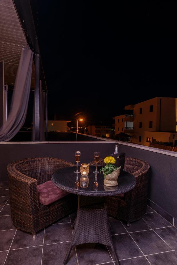 Vila White Trogir Luaran gambar