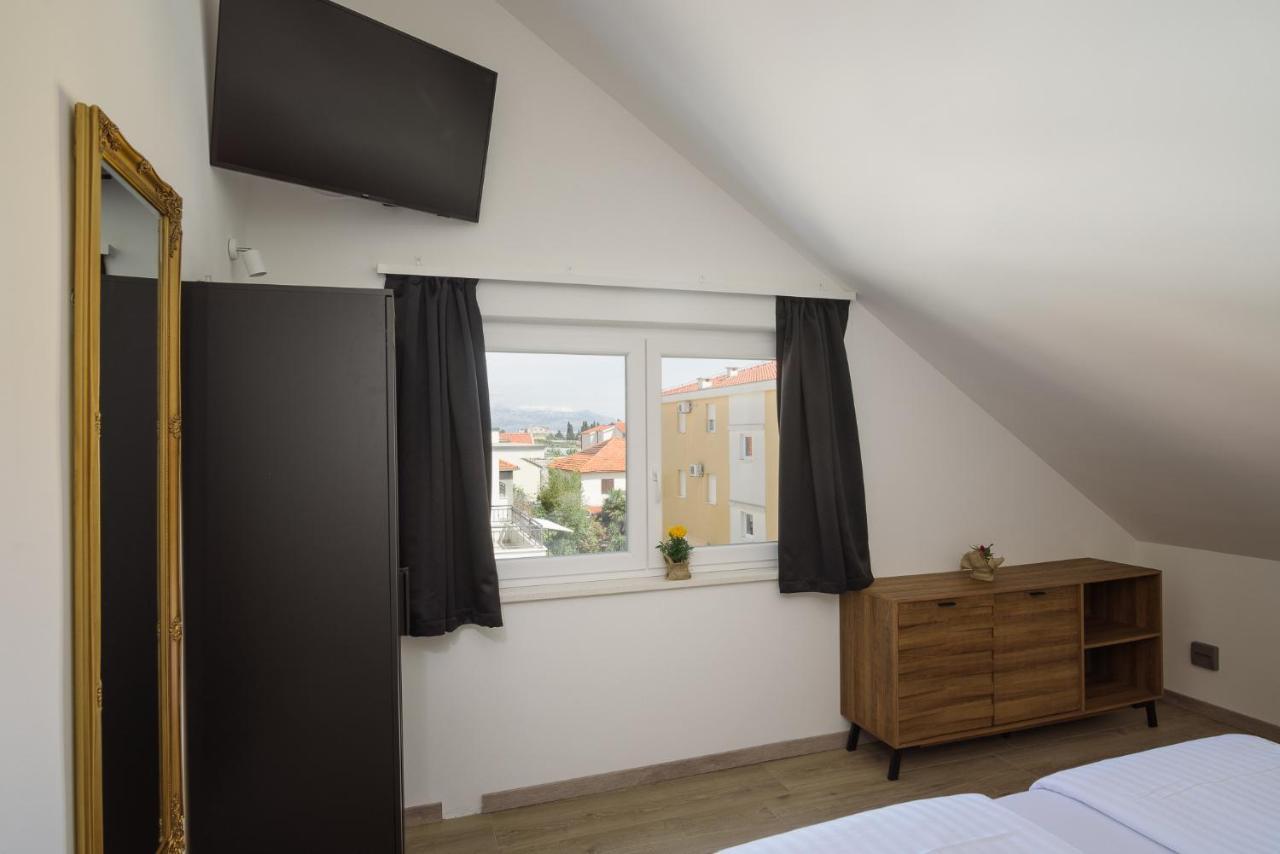Vila White Trogir Luaran gambar