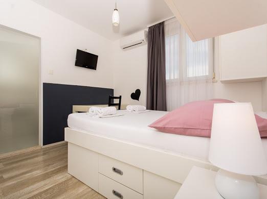 Vila White Trogir Luaran gambar