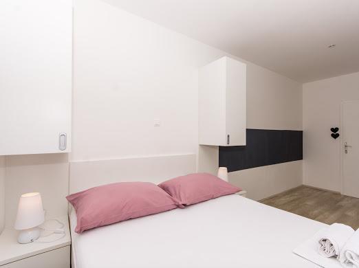Vila White Trogir Luaran gambar
